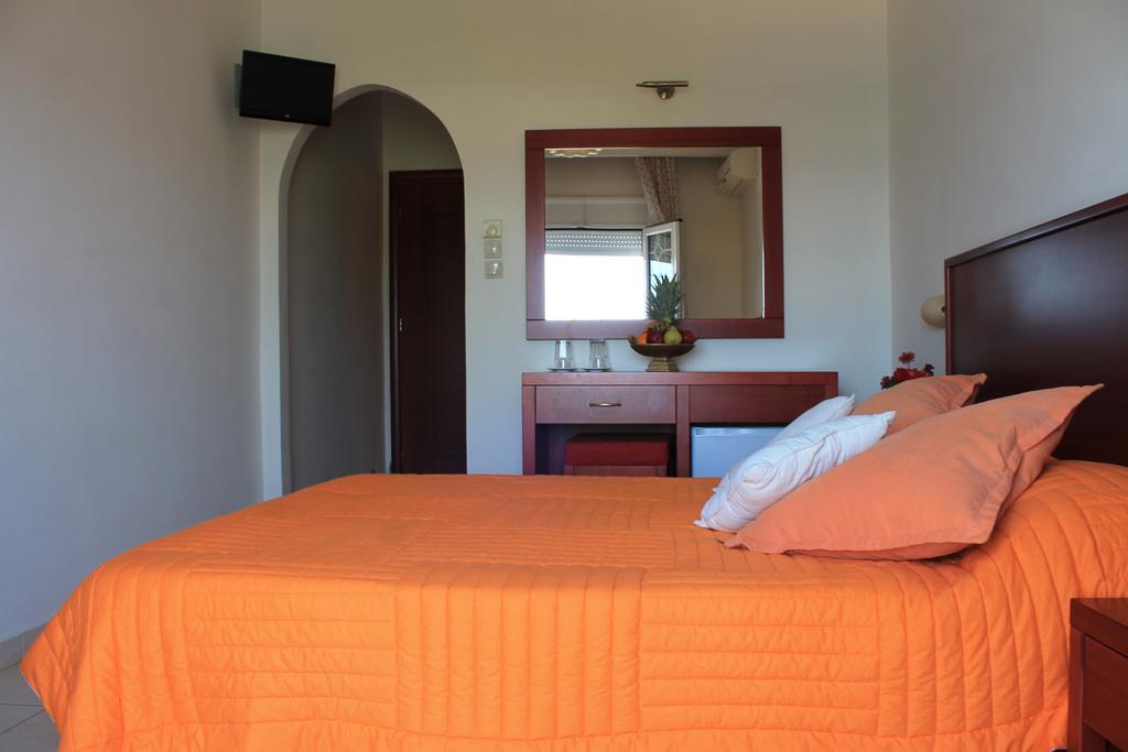 Hotel Xaris Platamonas Zimmer foto